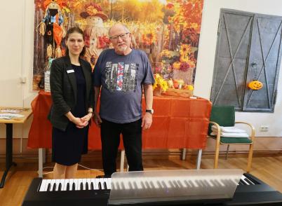 Bild zu Neues E-Piano fr Stadtbibliothek Bautzen