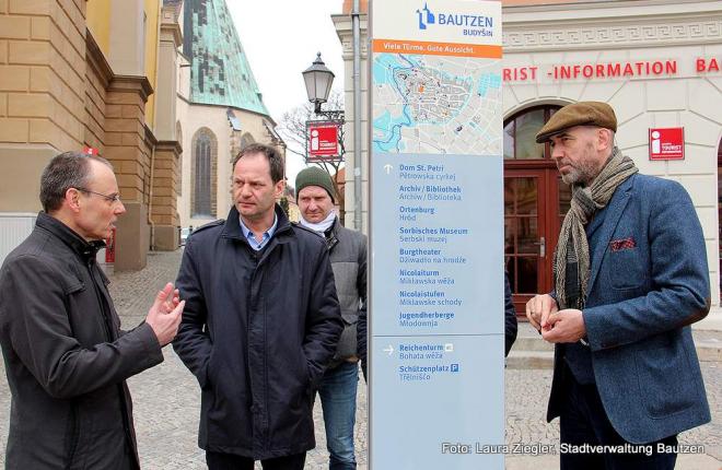 Bildtitel: Per pedes nun zielgenauer durch die Stadt Bild zu Per pedes nun zielgenauer durch die Stadt