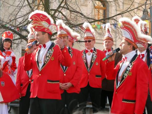 Bild zu Stasi, Party, Funkengarde  Faschingsclub Schirgiswalde feiert 30. Geburtstag