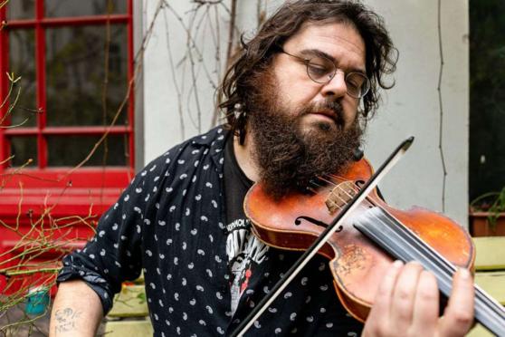 Sturm und Klang: Ein Abend voller Musik und Poesie im Bautzener Steinhaus